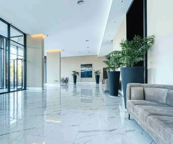 Departamento dos ambientes de categoría en venta en Plaza Colon de Mar del Plata 5