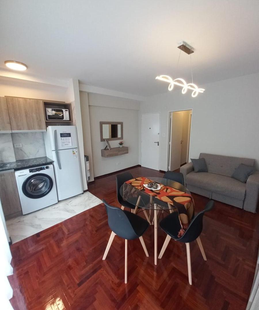 Foto de Departamento de 2 ambientes a 100 metros de la peatonal Mar del Plata, imagen 2