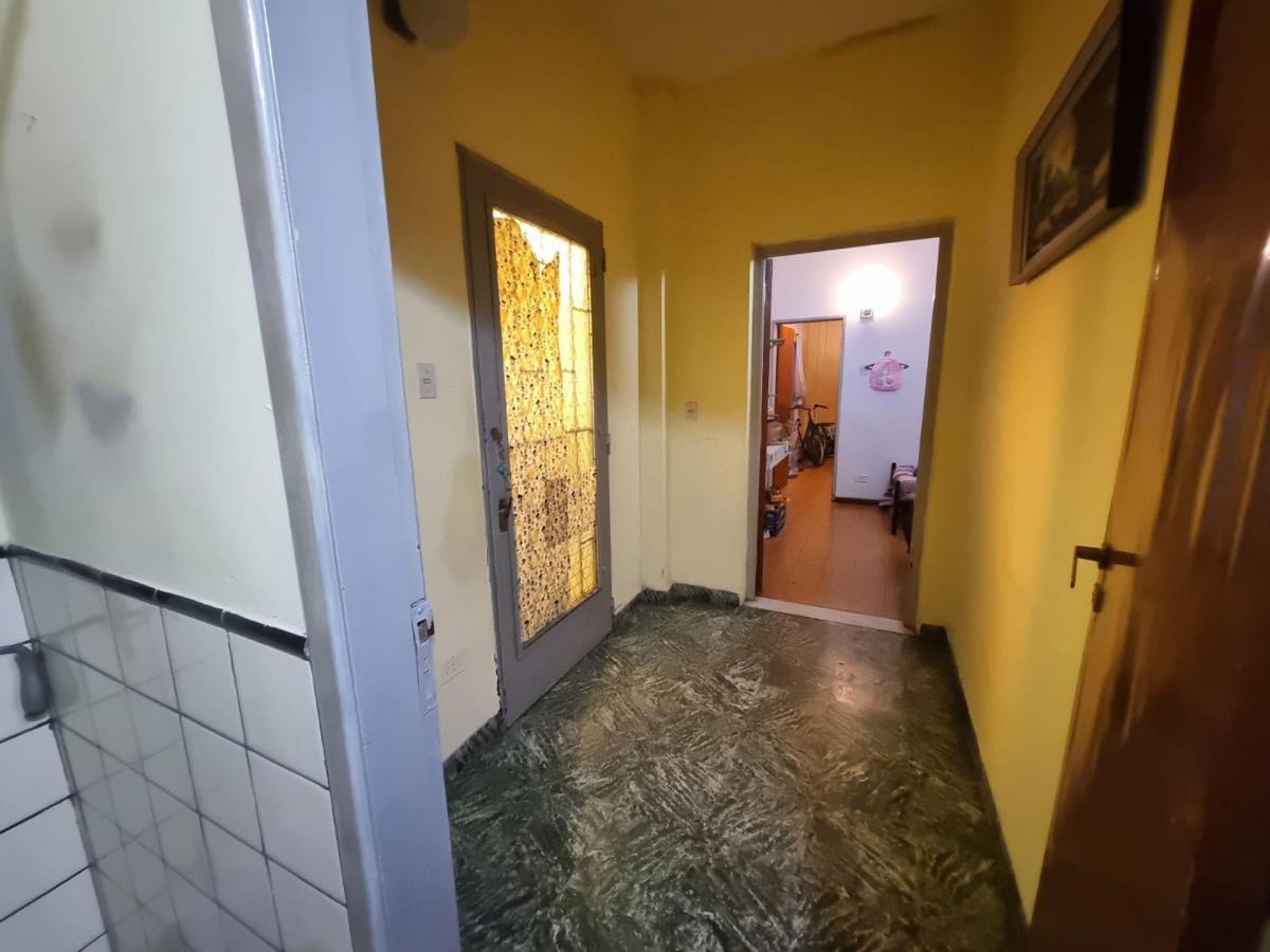 Venta de Casa de 6 Amb y Local en Lomas de Zamora 5