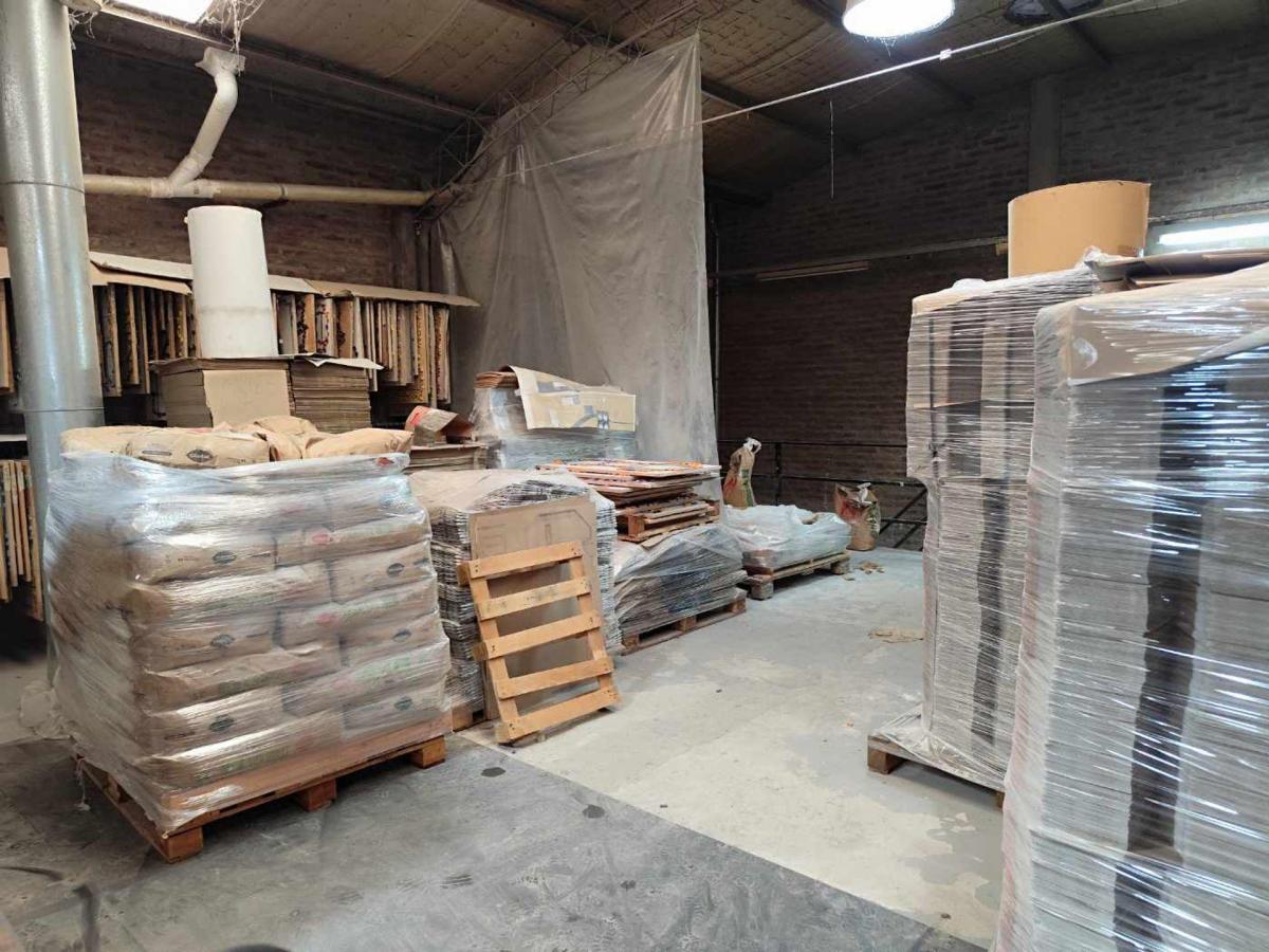 Galpon con Departamento Venta en Valentin Alsina 3