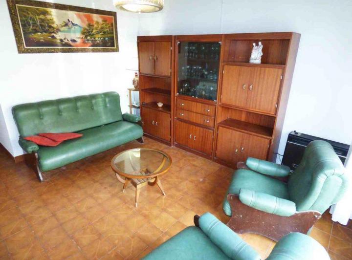 Casa 3 ambientes en venta F.Varela jardín y garage 5
