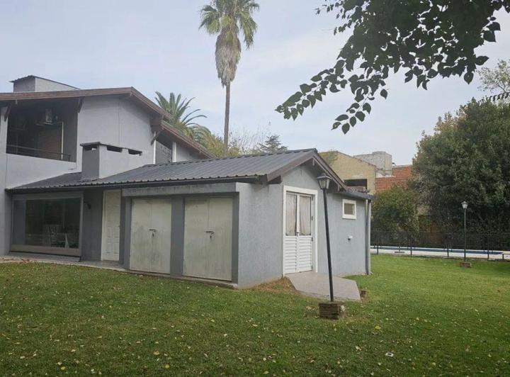 CASA CON PILETA EN COUNTRY EL PARAISO, ALQUILER 4