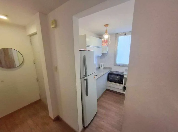 MONOAMBIENTE ALQUILER LOMAS DE ZAMORA CON BALCON 2