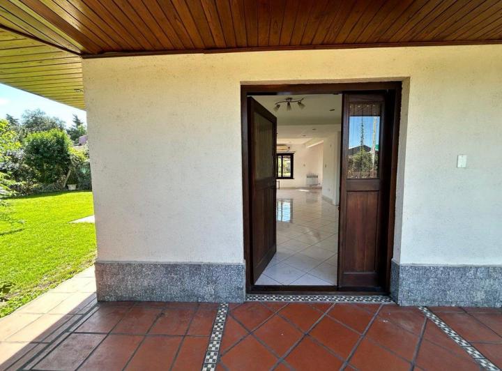 Casa 7 ambientes y 5 habitaciones alquiler Ezeiza 5