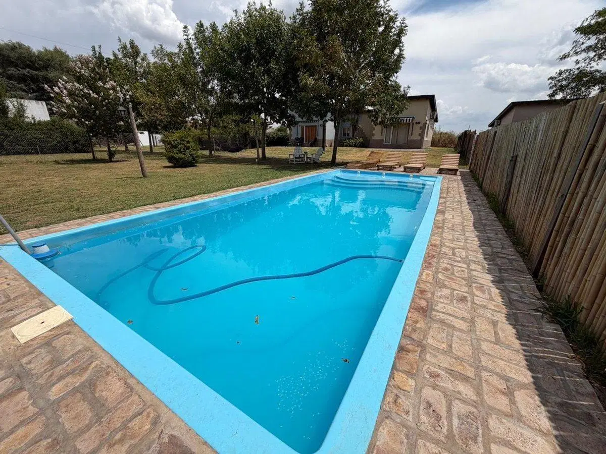 Complejo de 2 Cabañas en venta, Gral. Belgrano 3