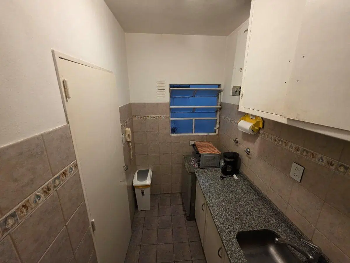 DEPARTAMENTO 3 AMBIENTES EN VENTA BANFiIELD 4