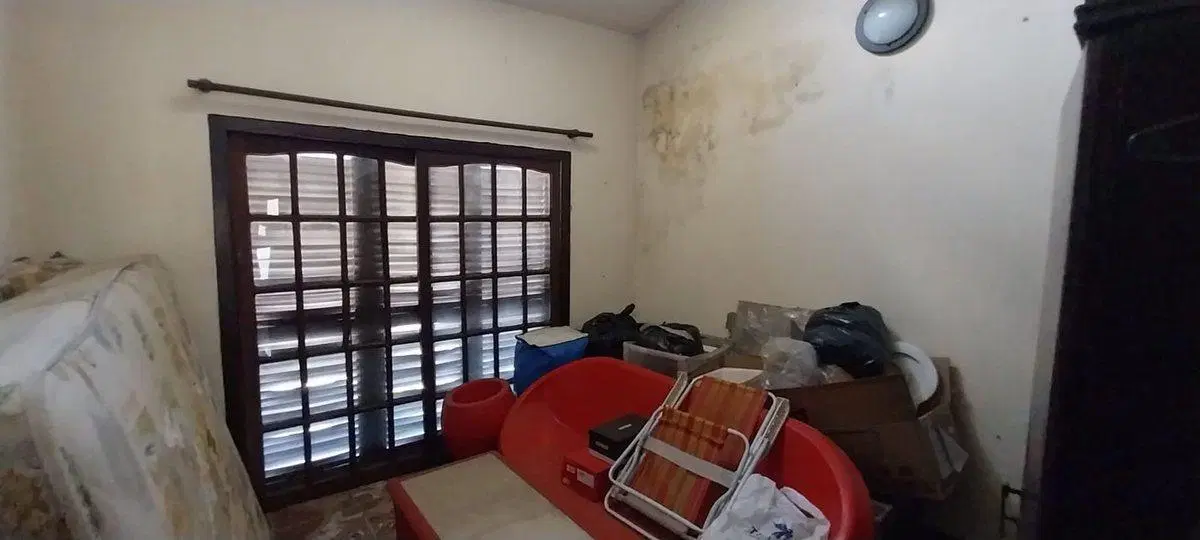 CASA  5 AMBIENTES VENTA  LOMAS DE ZAMORA MAS DEPTO 3