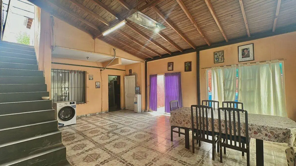 CASA 6 AMB. CON DOS DEPTOS EN VENTA ALMTE BROWN 2