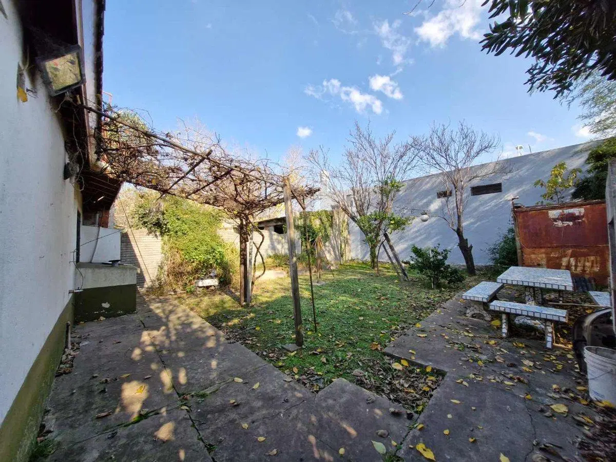CASA 3 AMB EN VENTA EN CLAYPOLE APTO CREDITO 3