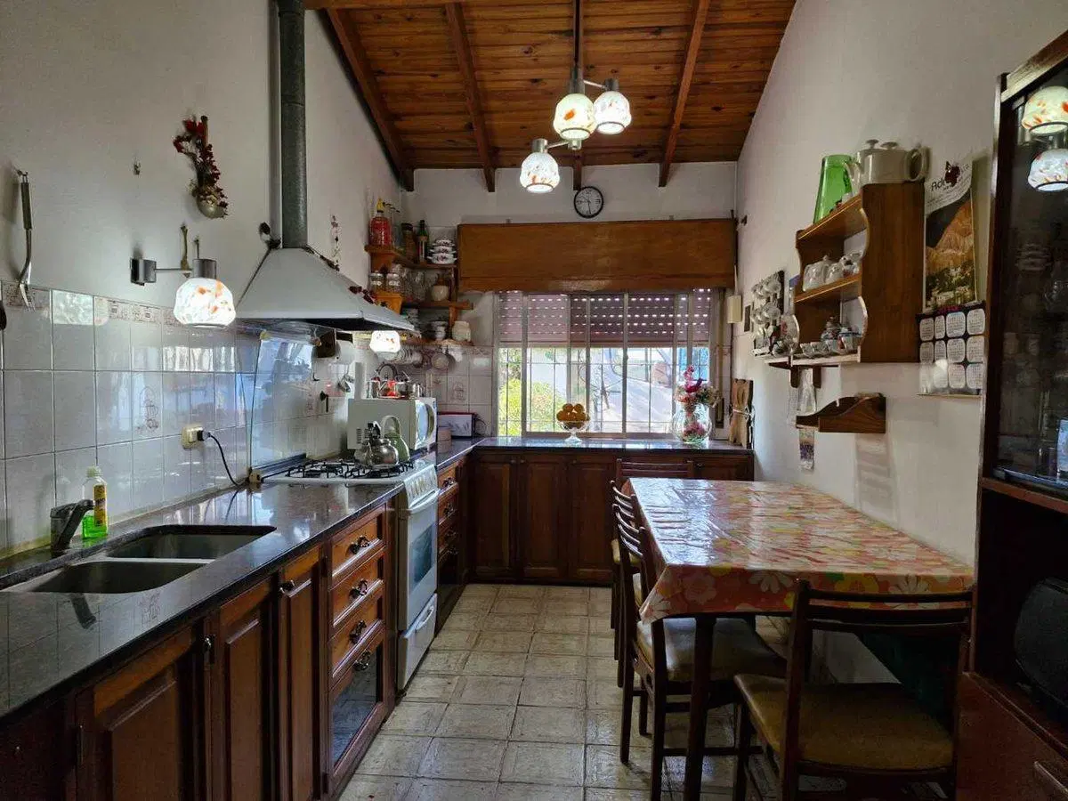 CASA 3 AMB EN VENTA EN CLAYPOLE APTO CREDITO 5