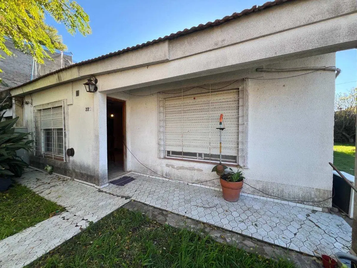 CASA 4 AMBIENTES VENTA MINISTRO RIVADAVIA MAS LOTE 3