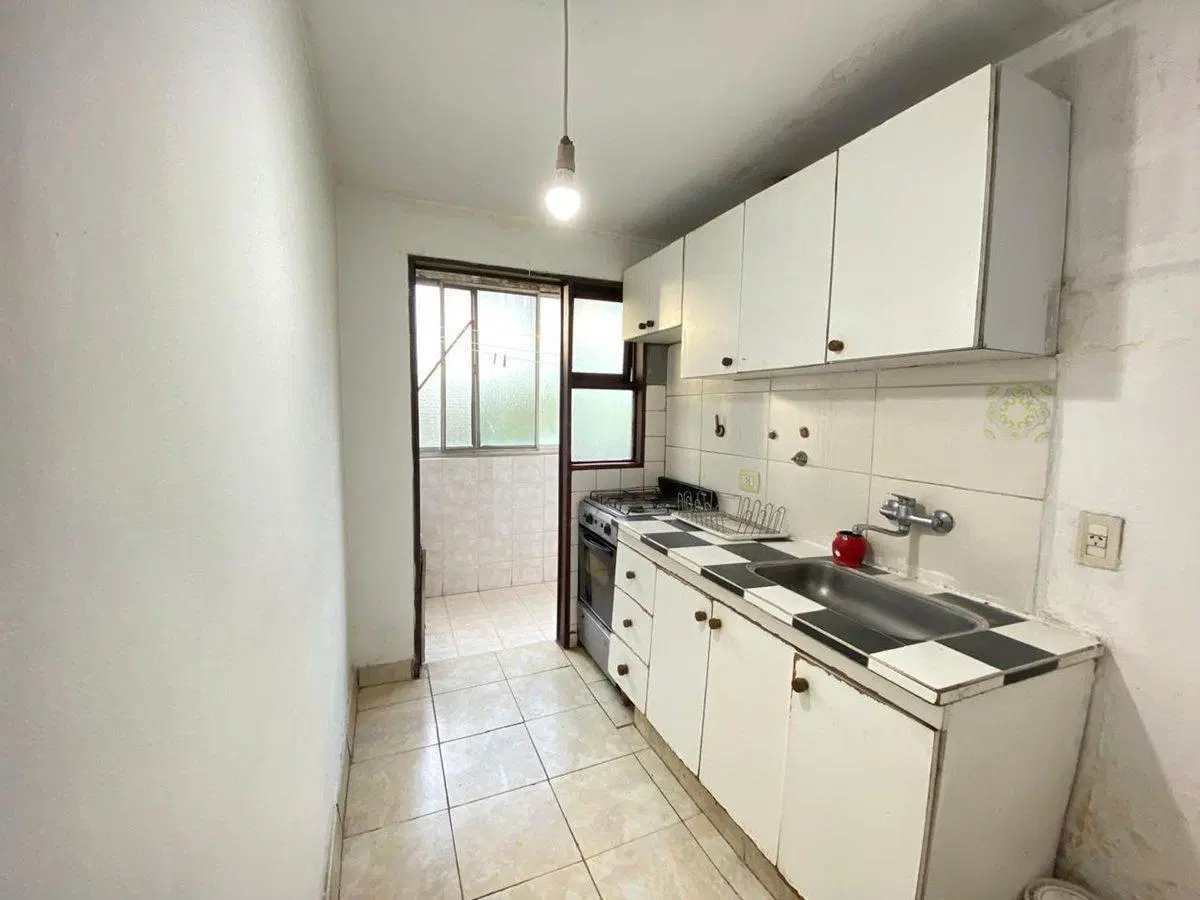 DEPTO 4 AMBIENTES VENTA LONGCHAMPS!!! 1ER PISO 3