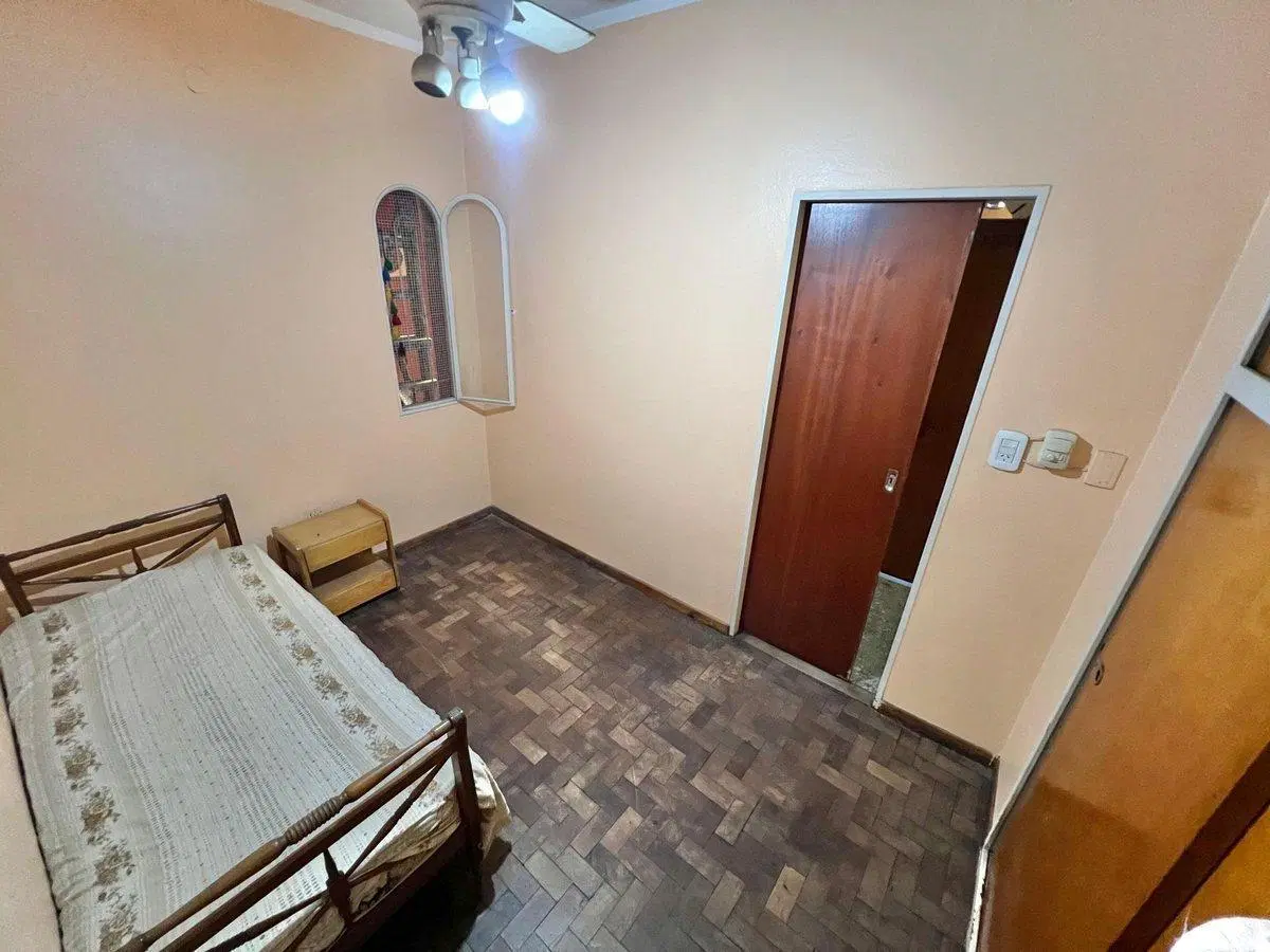 CASA EN VENTA 3 DORMITORIOS CON TERRAZA Y COCHERA 5