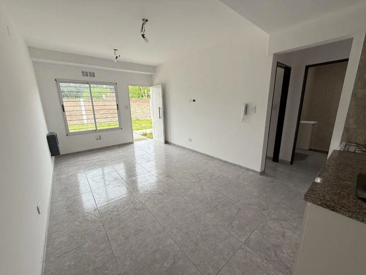 VENTA 4 DEPARTAMENTOS + 2 COCHERAS APTO CREDITO 5
