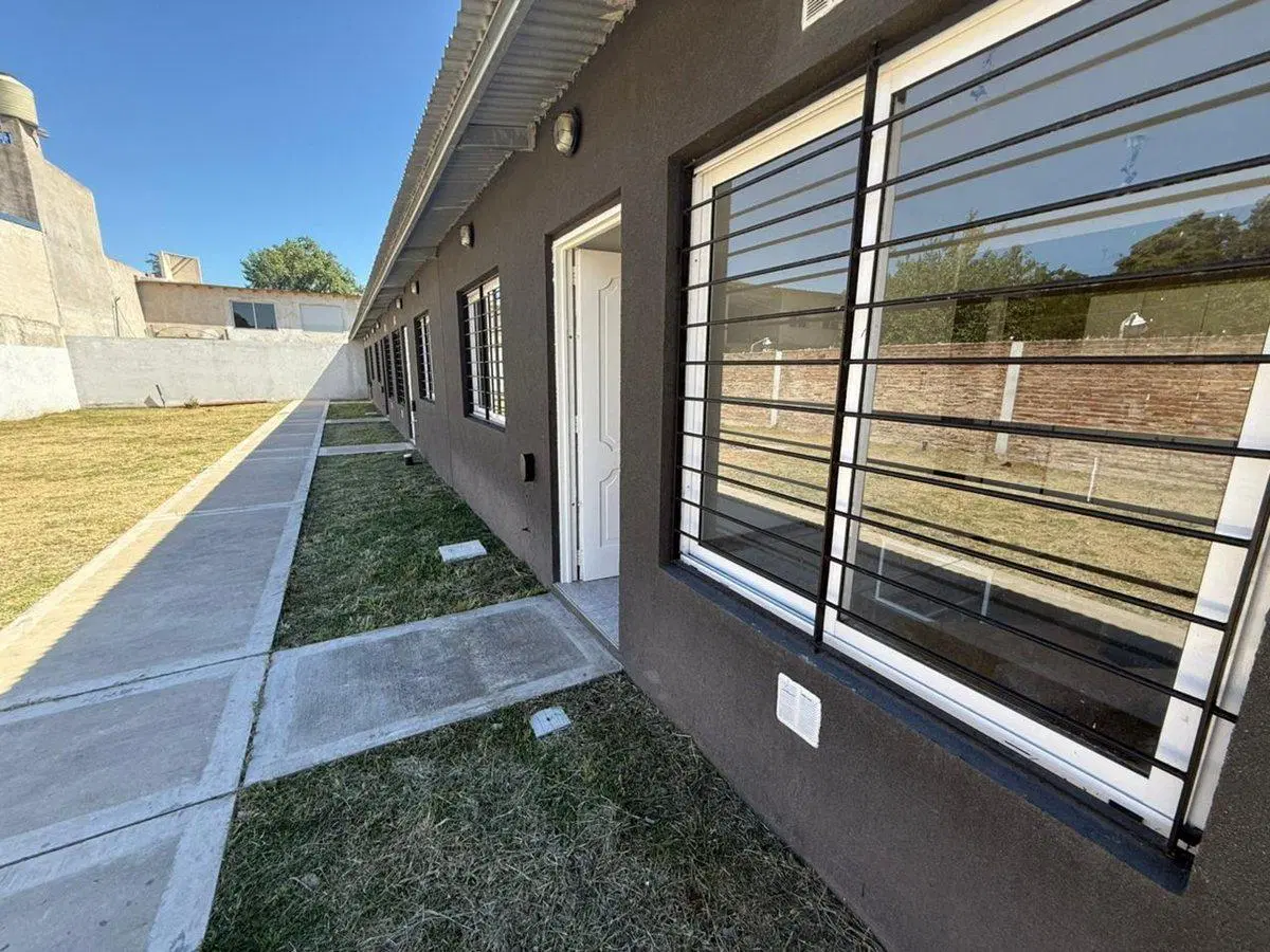 VENTA 4 DEPARTAMENTOS + 2 COCHERAS APTO CREDITO 2