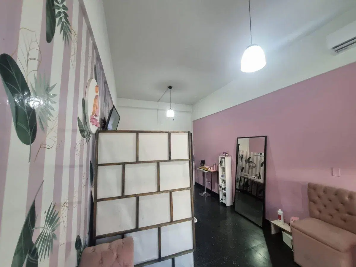 LOCAL VENTA HIPOLITO IRIGOYEN 7100 LOMAS DE ZAMORA 2