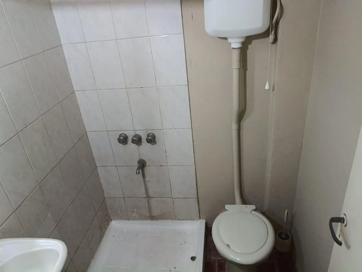 ALQUILER LOCAL CON DEPARTAMENTO EN LUIS GUILLON 5