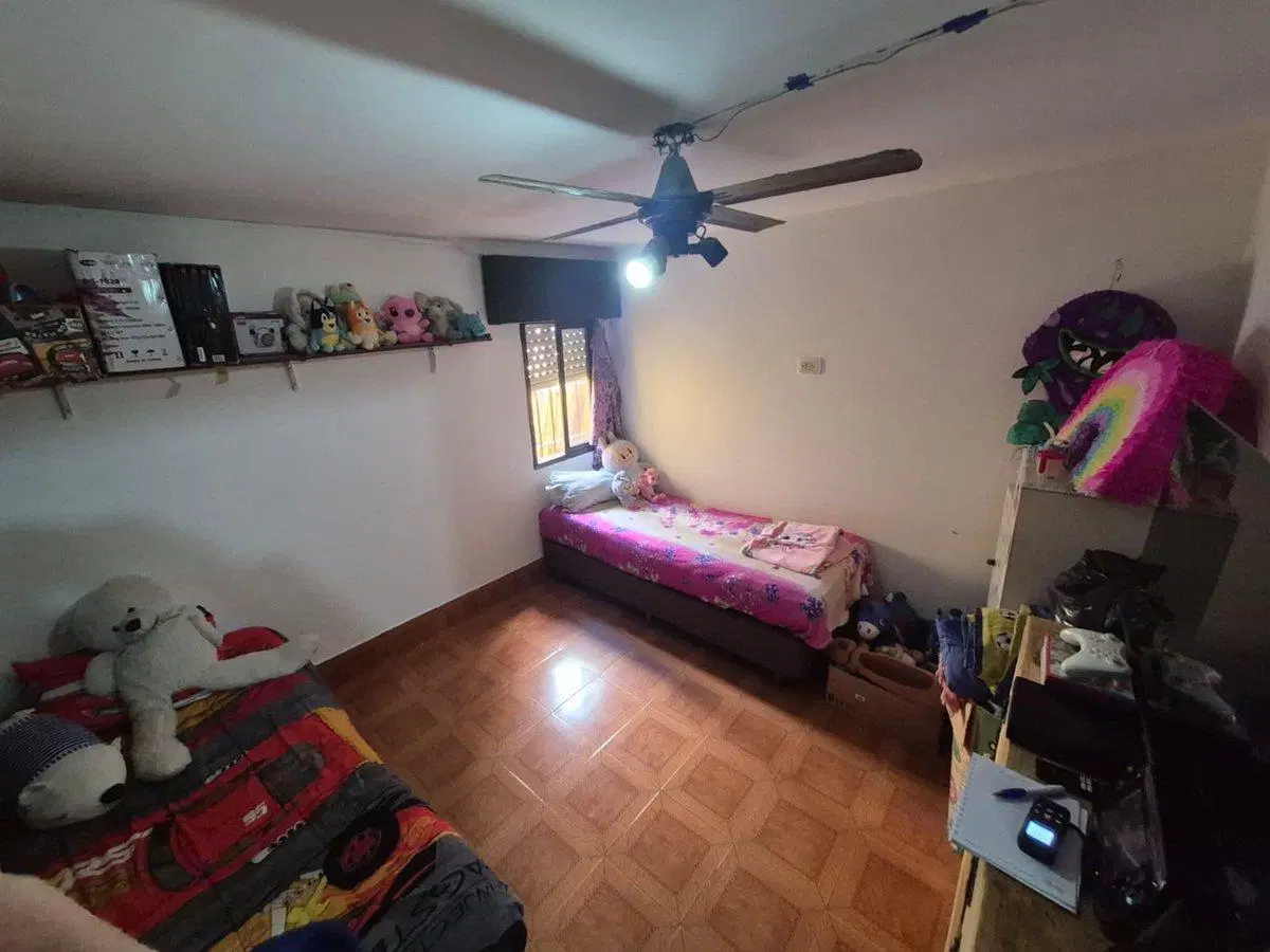 CASA EN VENTA 3 AMBIENTES APTA CREDITO EN GUERNICA 4