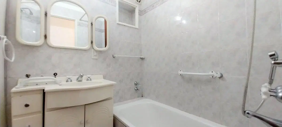 Depto 2 ambientes c/balcon Alquiler, Avellaneda 3