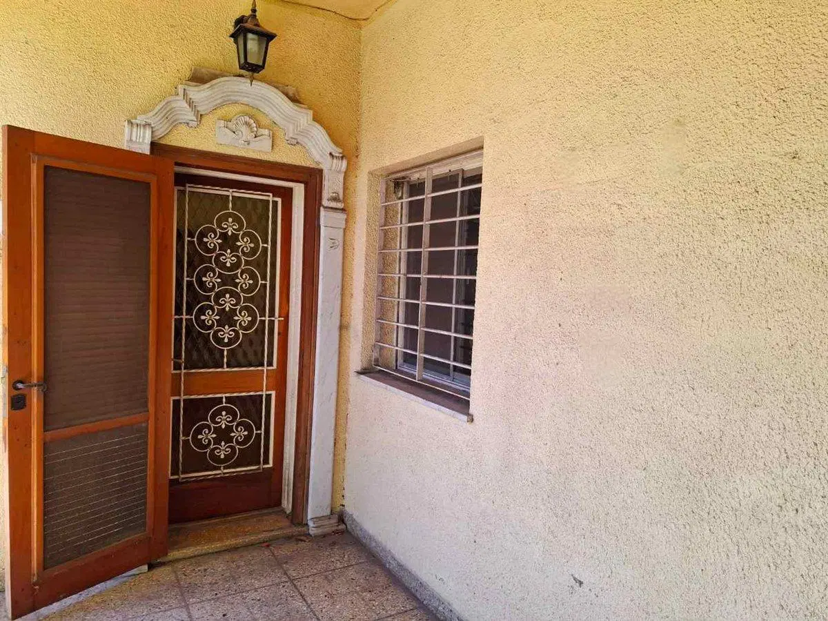 CASA 5 AMBIENTES VENTA LOMAS DE ZAMORA LOTE 800 M 2