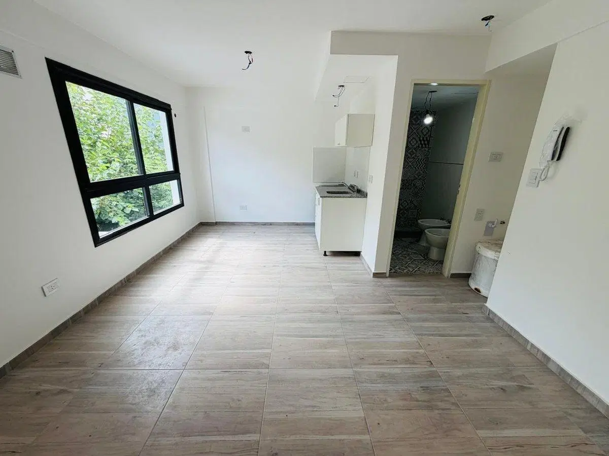 Departamento monoambiente venta Lomas de Zamora 3