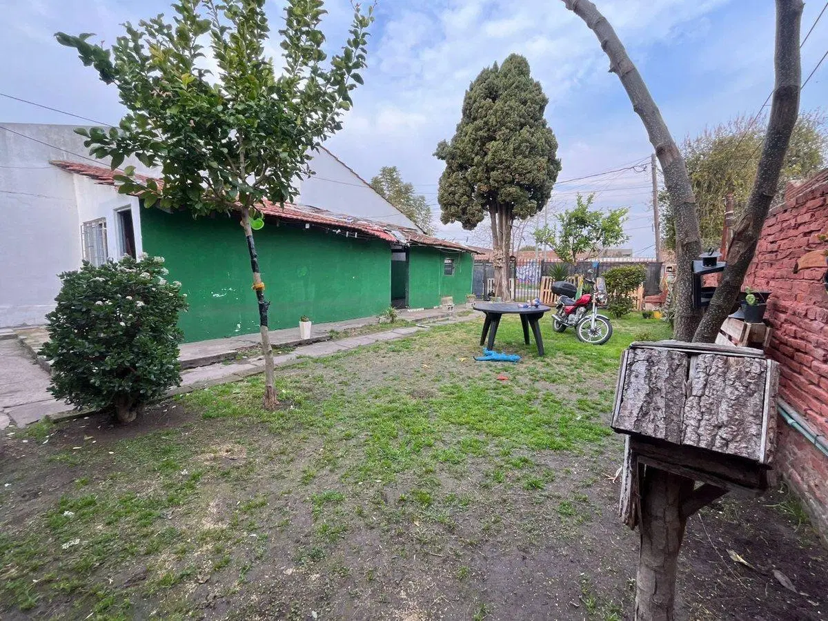 CASA EN VENTA 4 AMBIENTES TEMPERLEY FONDO LIBRE 4