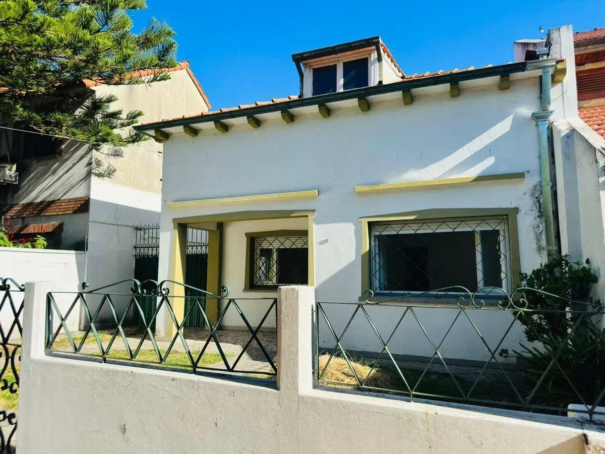 Alquiler 2 Dorm Garage Patio Jardin al Frente 3