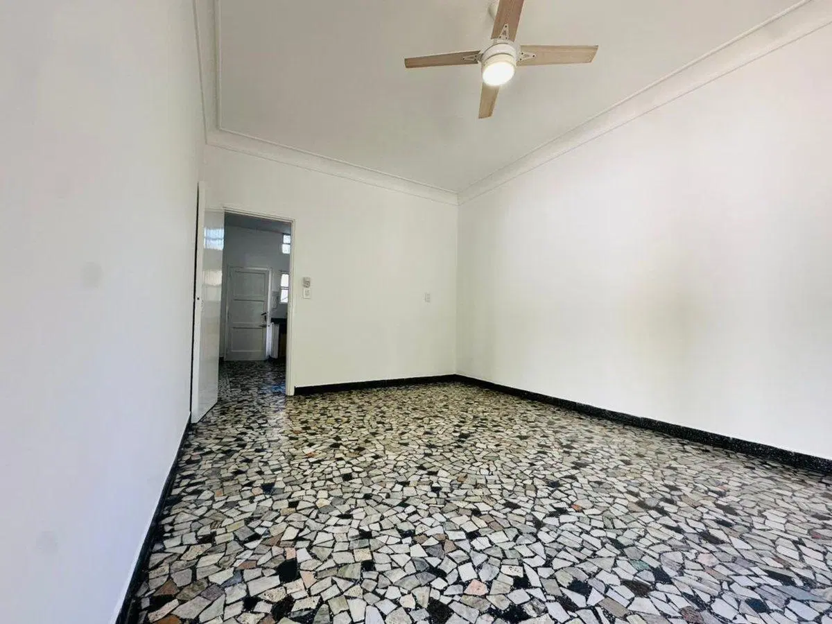 Alquiler 2 Dorm Garage Patio Jardin al Frente 4