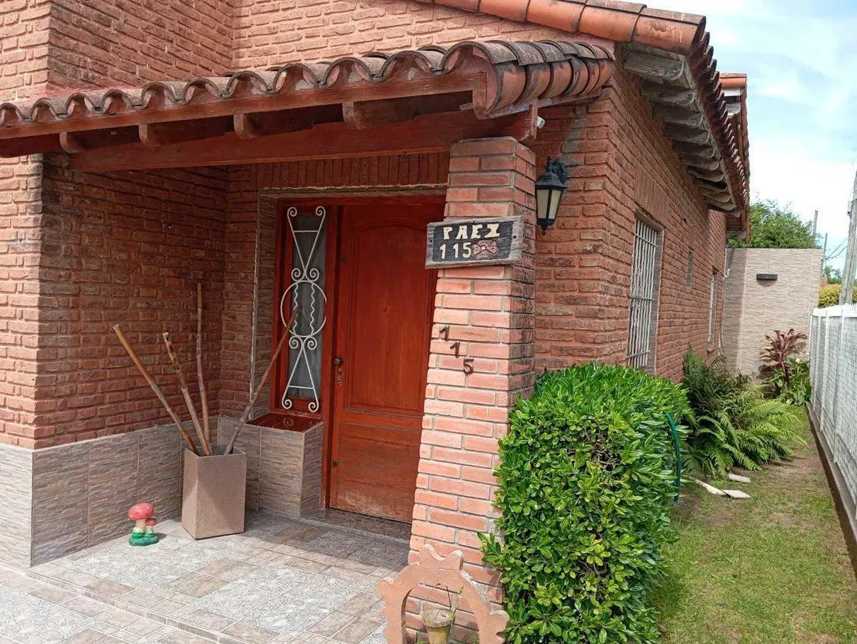 CASA VENTA 3 DORMITORIOS ALTE.BROWN GARAGE Y FONDO 3