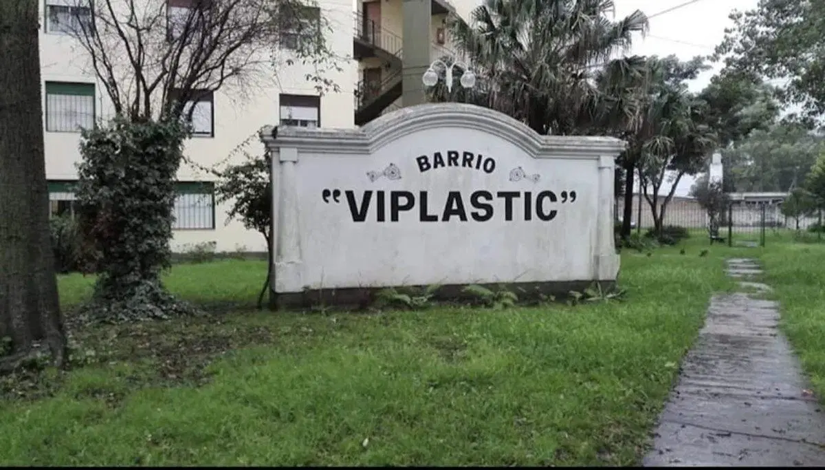 DEPTO 4 AMBIENTES EN VENTA BARRIO VIPLASTIC 5