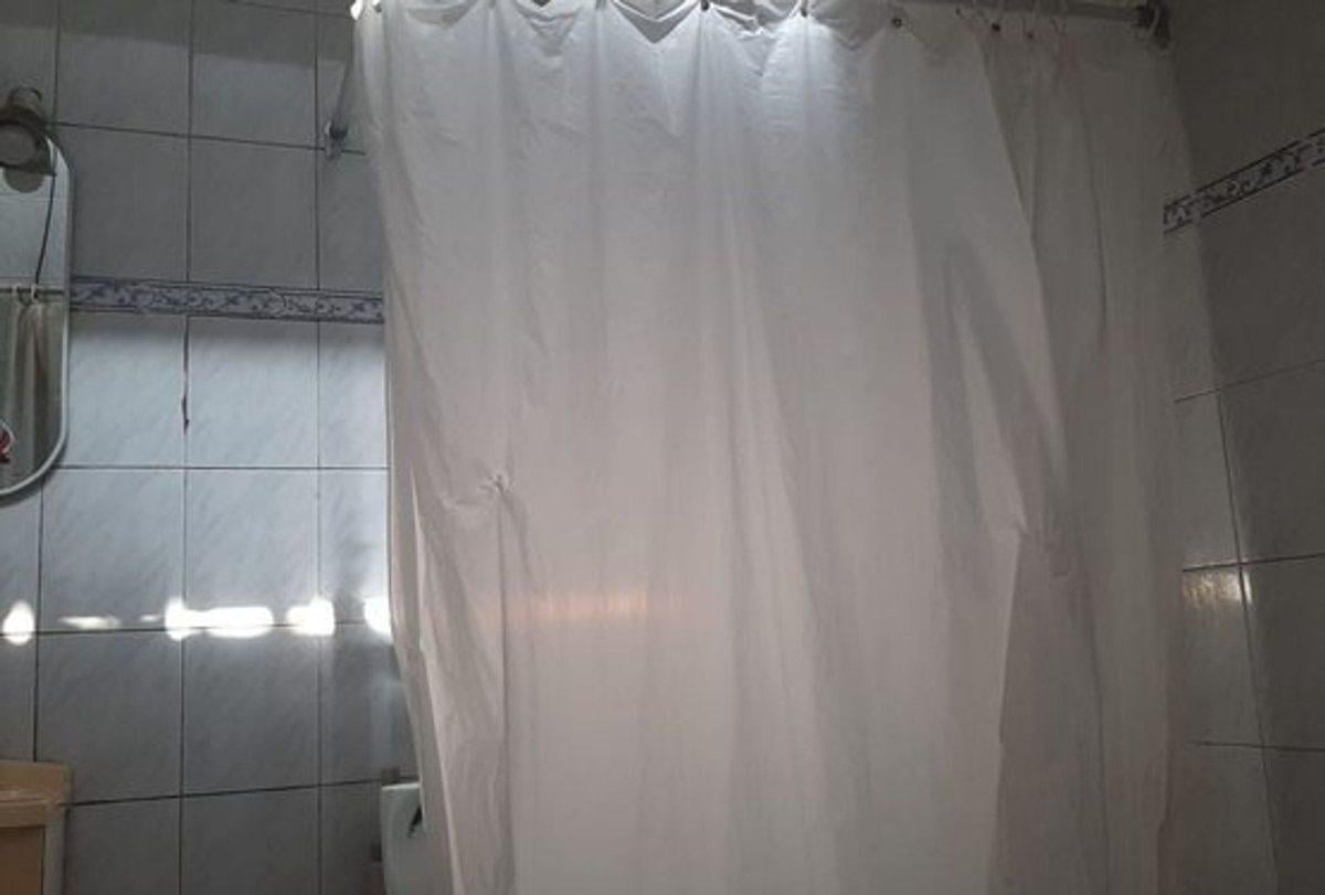 CASA 4 AMBIENTES EN VENTA EN BURZACO