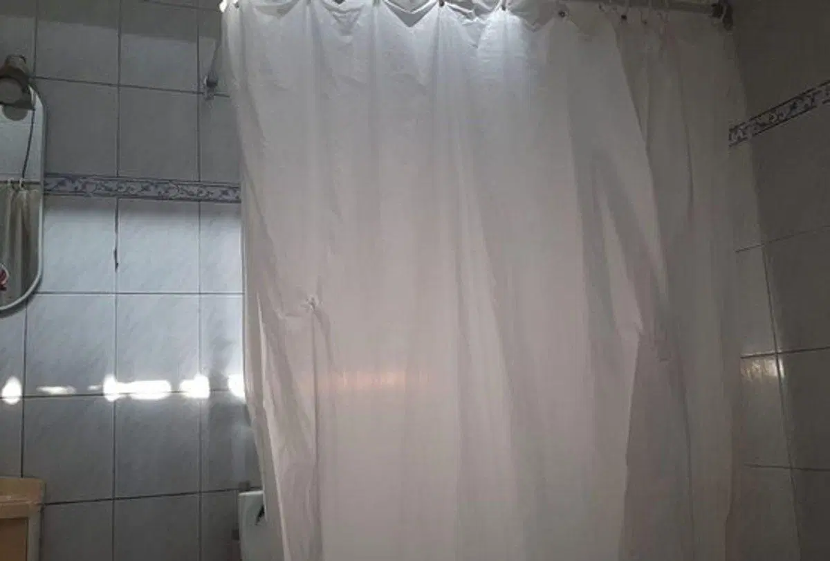 CASA 4 AMBIENTES EN VENTA EN BURZACO 2
