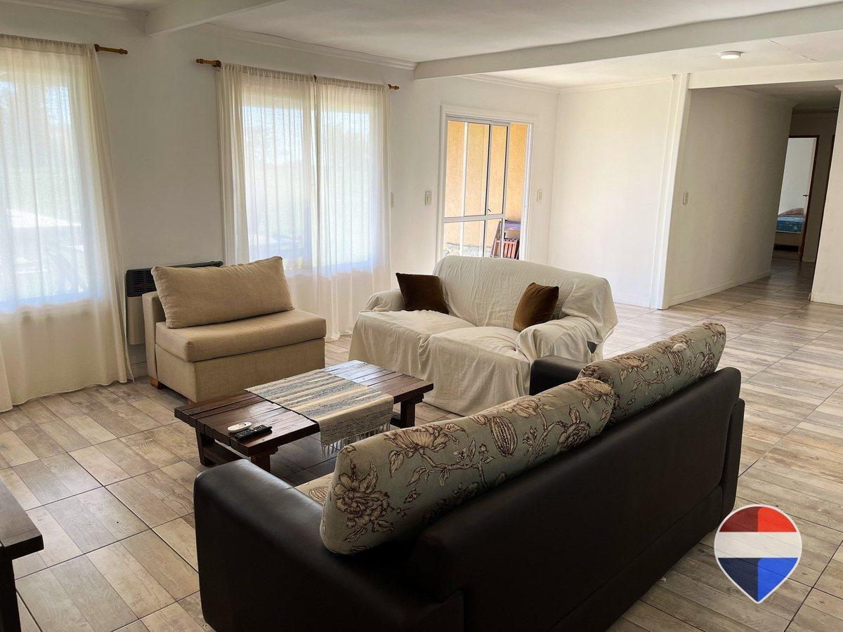CASA 5 AMBIENTES VENTA CHACRAS DE LA TRINIDAD