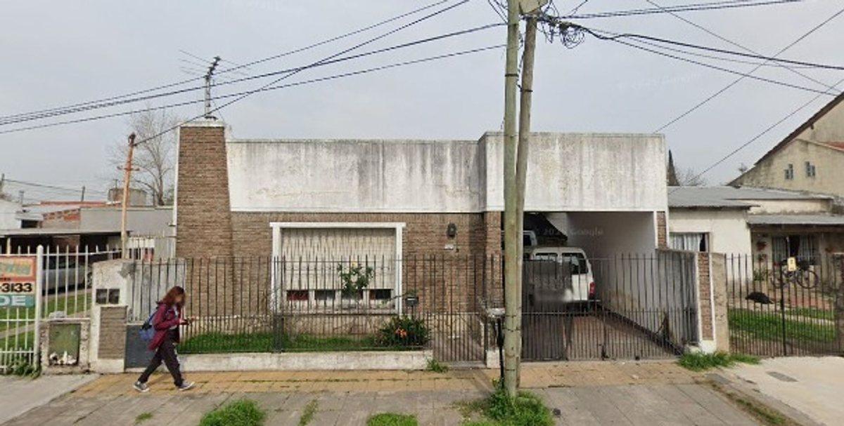 CASA 4 AMBIENTES VENTA EZEIZA PATIO APTO CREDITO