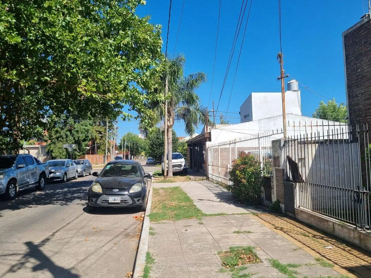CASA 4 AMBIENTES VENTA EZEIZA  PATIO APTO CREDITO 4
