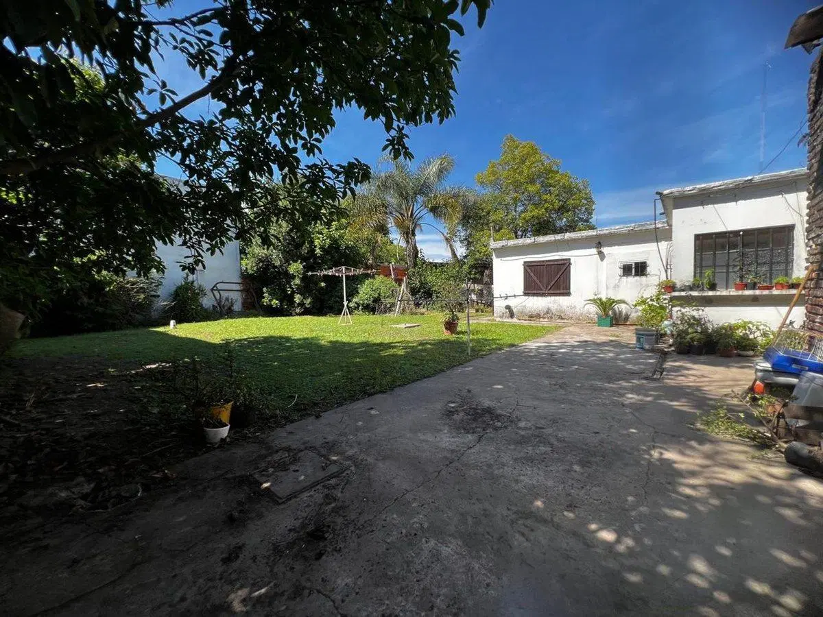 LOCALES COMERCIALES VENTA MAS VIVIENDA 3 AMBIENTES 4