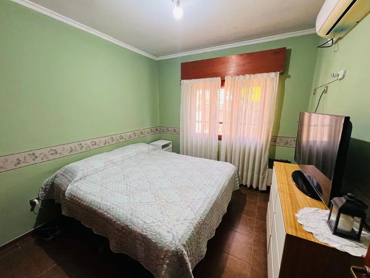 CASA 4 AMBIENTES EN VENTA QUINCHO COCHERA EN GLEW 4