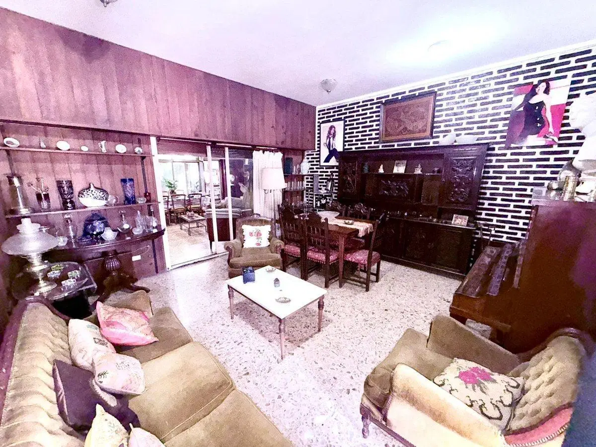Casa de 5 ambientes en Venta en Quilmes c/ pileta 2