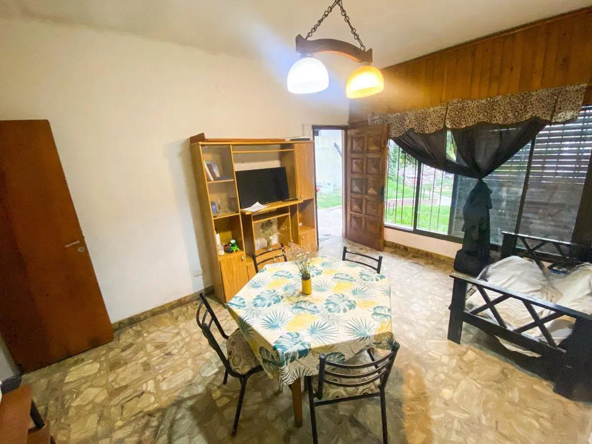 ALQUILER CASA 3 AMBIENTES TIPO DEPTO. EN LOMAS 4