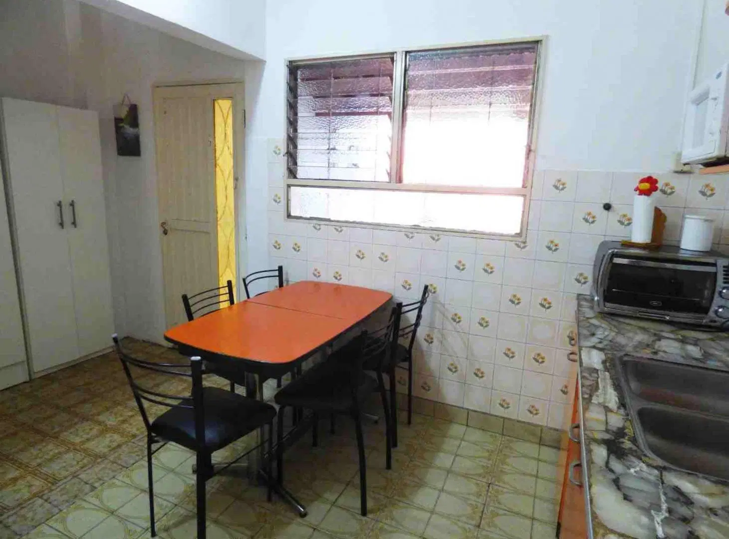Casa 5 ambientes en venta Temperley amplio Jardín 4