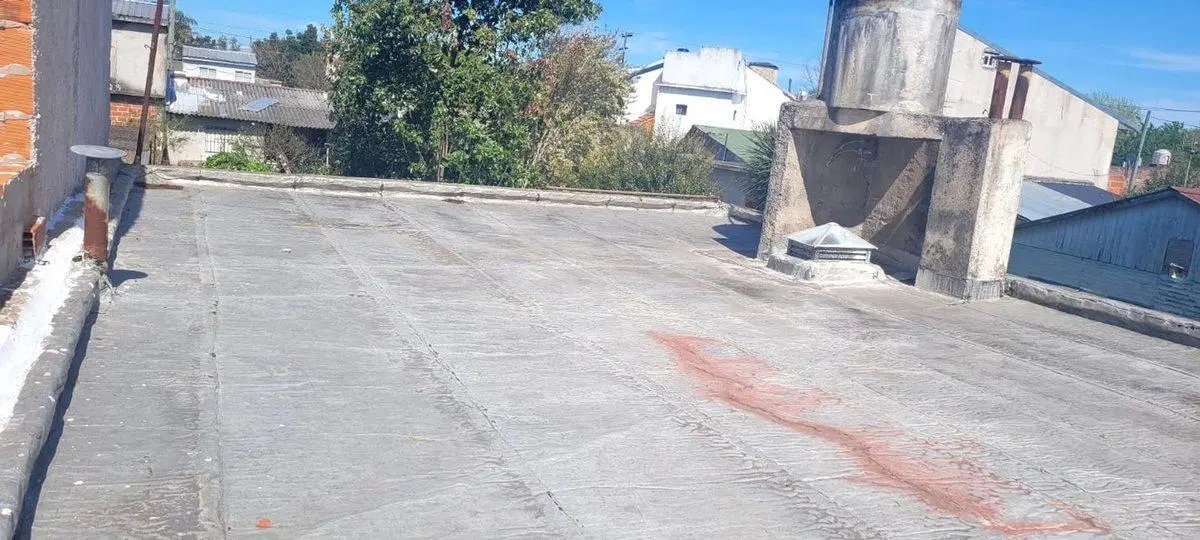 CASA 4 AMBIENTES EN VENTA EN SOURIGUES 3