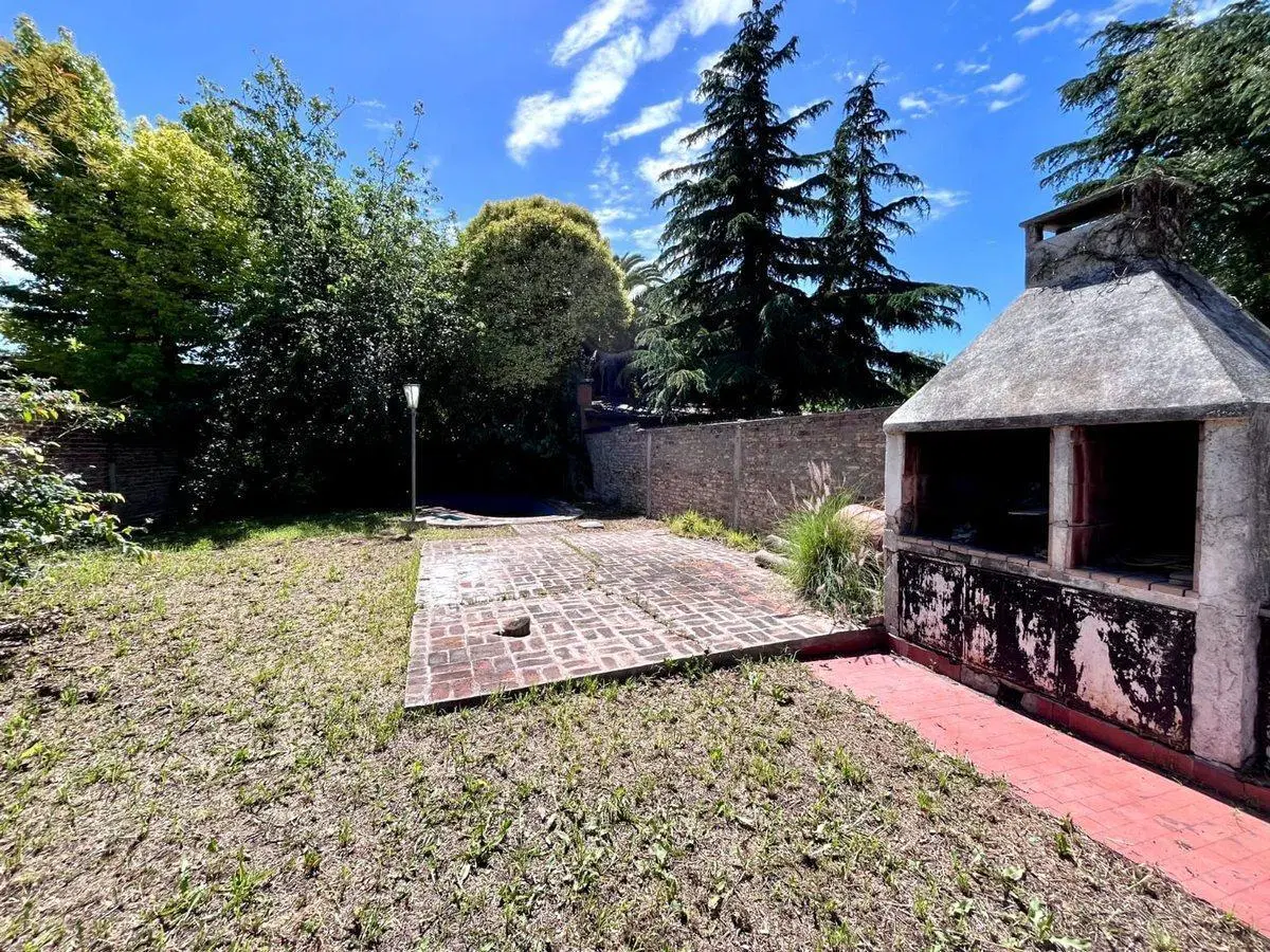 CASA 4 AMBIENTES EN VENTA JOSE MARMOL APTO CREDITO 4