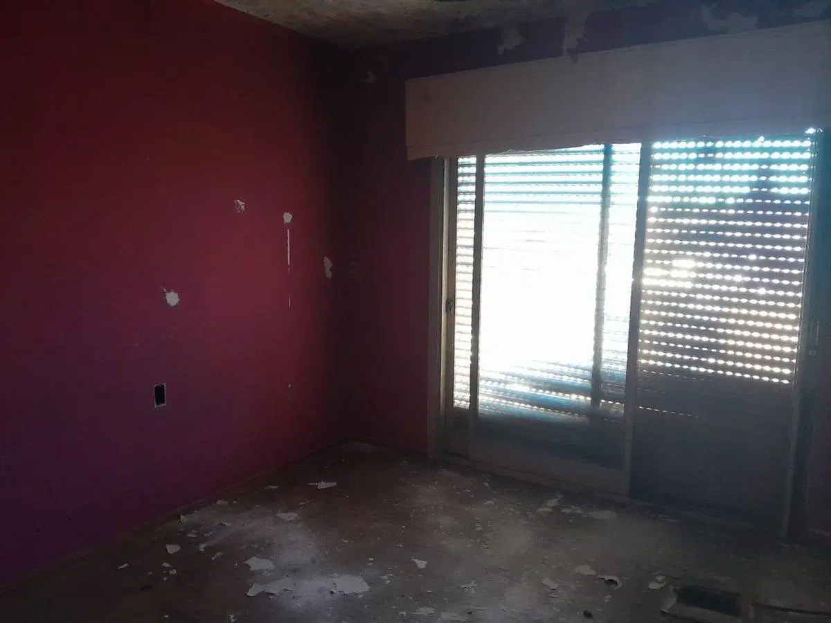 CASA MAS DOS DEPTOS EN VENTA  ISIDRO CASANOVA 4