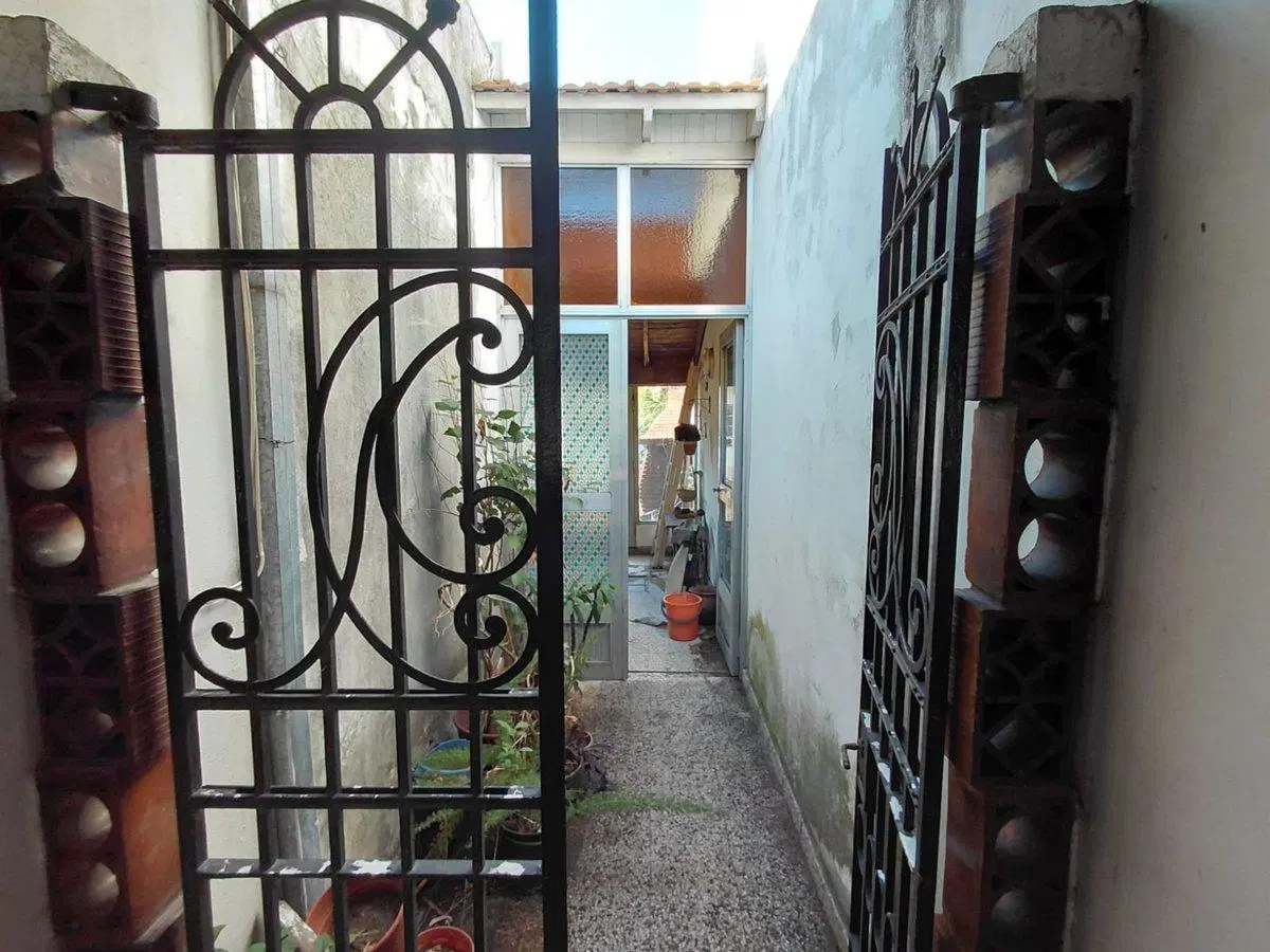 Casa 4 ambientes en venta en Lomas de Zamora 2