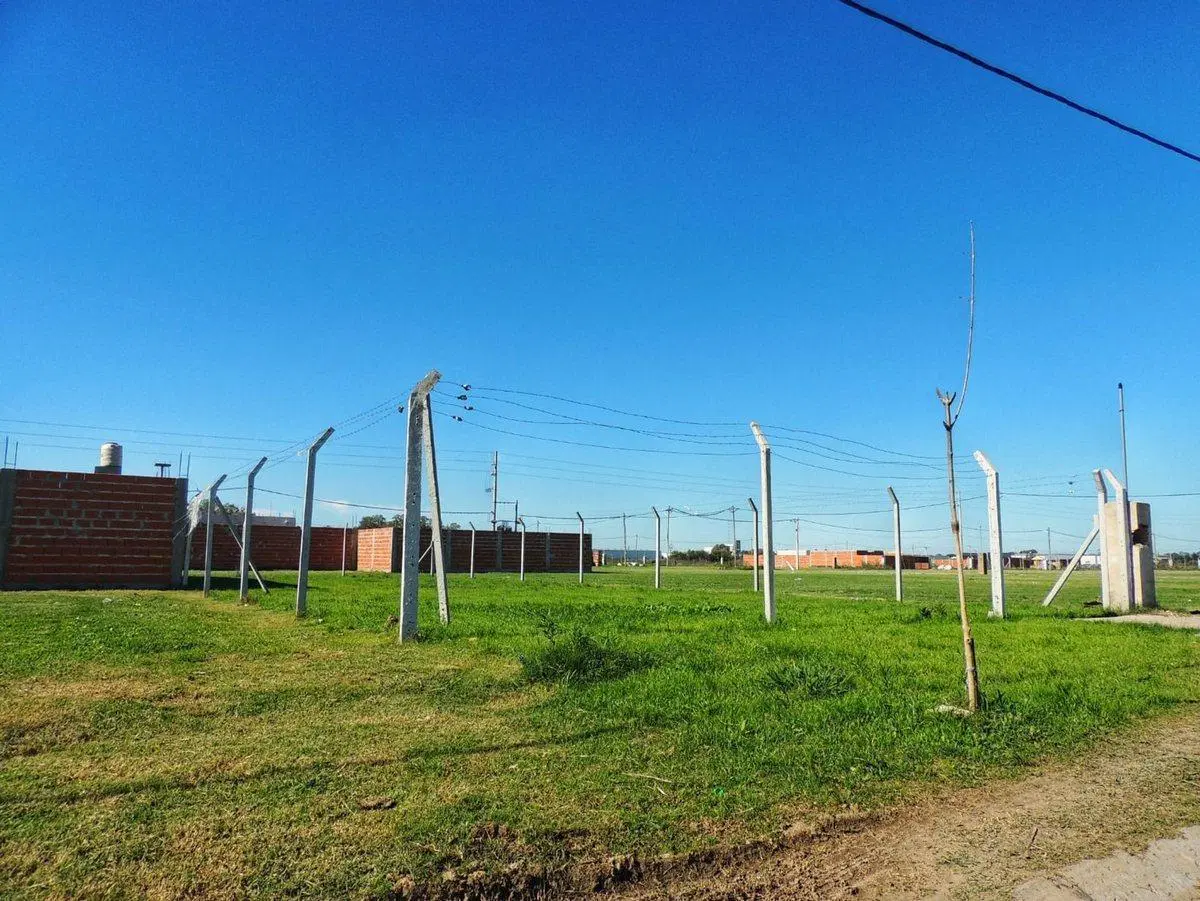 LOTE EN BURZACO 4