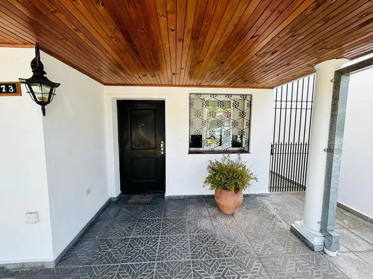 Venta casa reciclada a nueva Lomas de Zamora 3