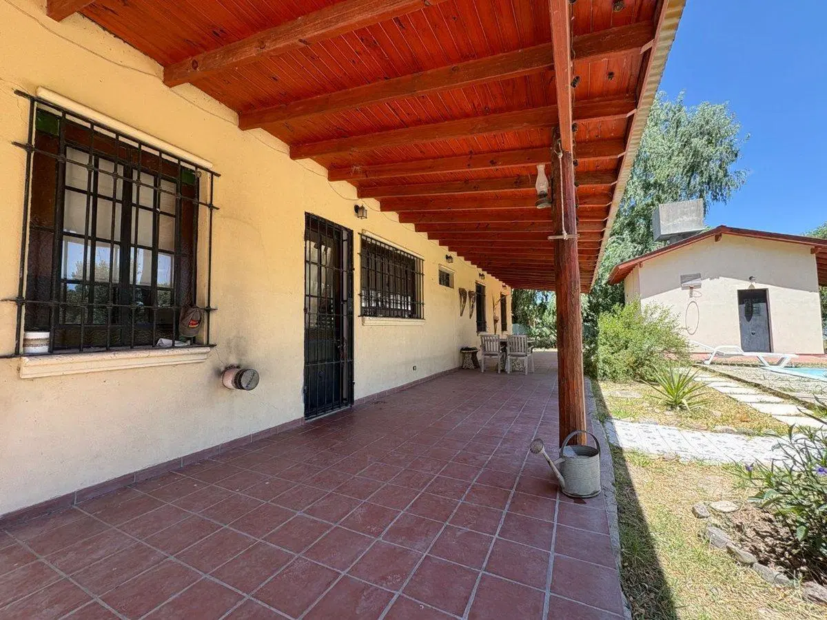 VENTA CASA 4 AMB C/1300M2 Y PILETA- ALEJANDRO KORN 8