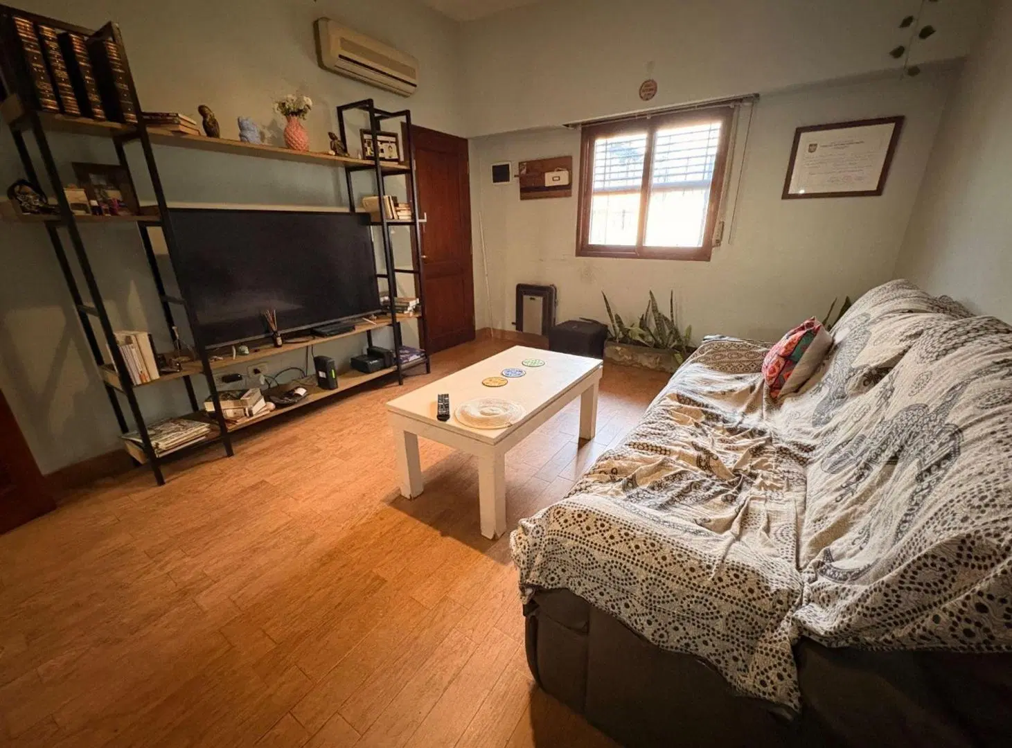 VENTA CASA 3 AMB C/PATIO Y GGE. TEMPERLEY 2