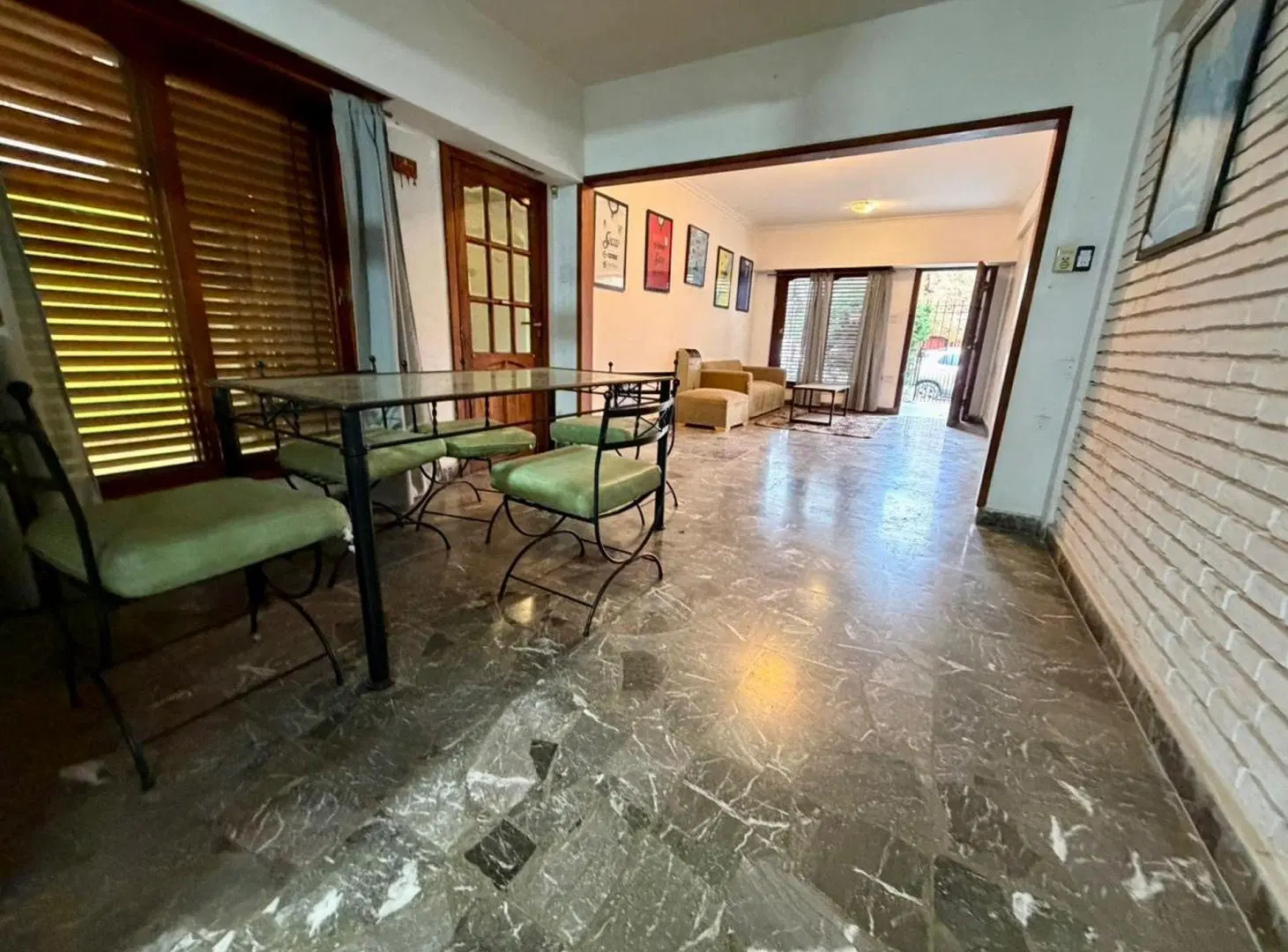 CASA 4 AMBIENTES EN VENTA EN LOMAS DE ZAMORA 4
