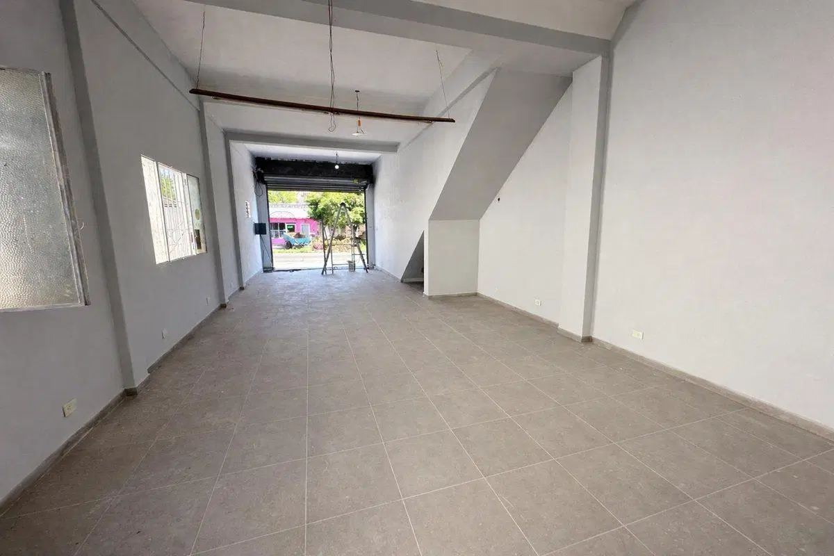 ALQUILER LOCAL COMERCIAL AL FRENTE/DEPOSITO-GALPON 5